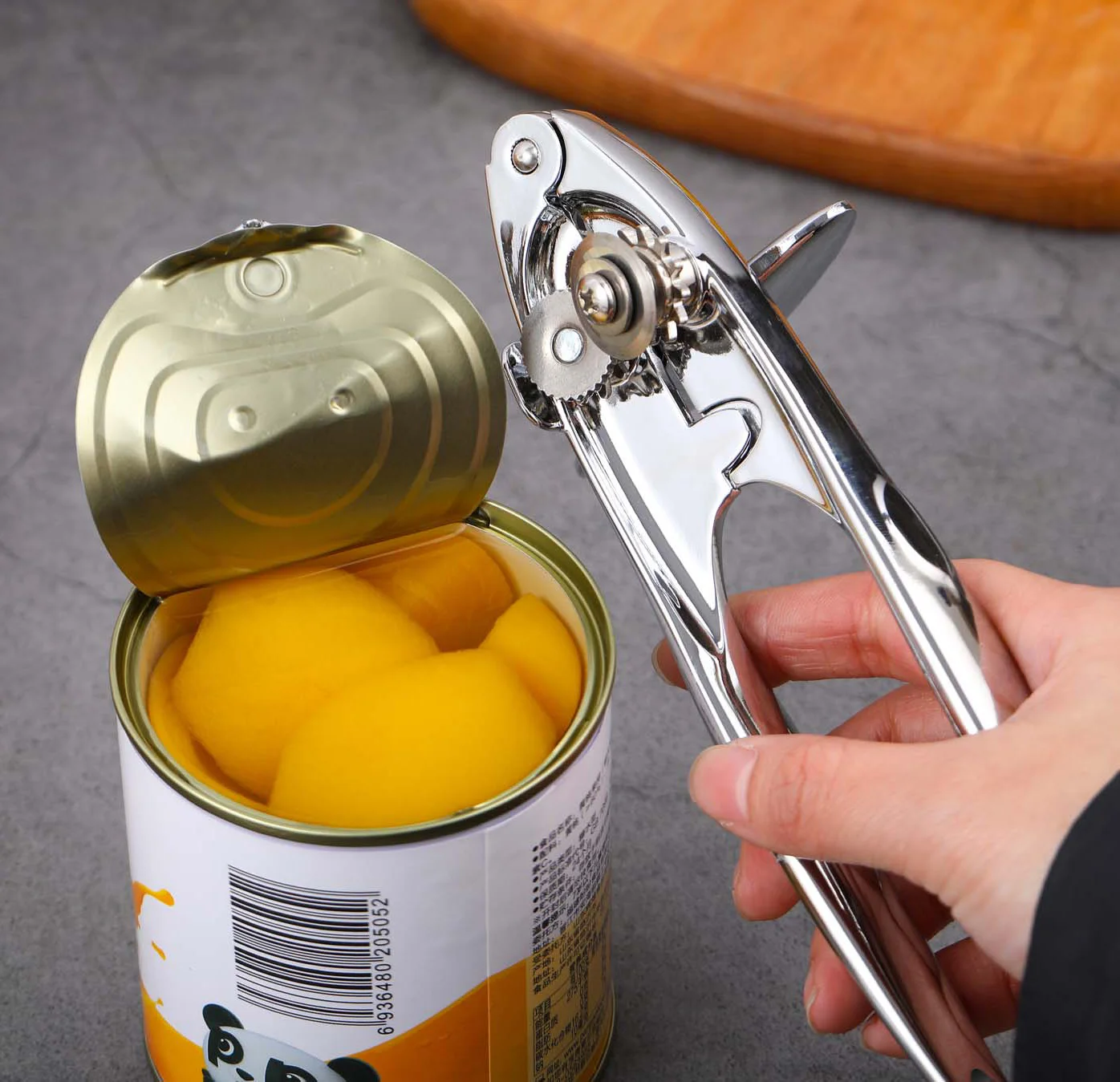 

Zinc Alloy Can Opener Side Cutting Is Easy to Master Manual Can Opener Professional Kitchen and Catering Gadgets