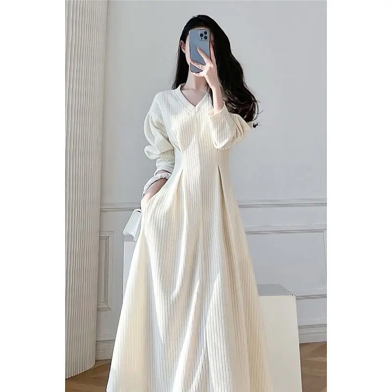 Casual dress for women 2023 spring autumn french vintage pleated midi dress female Slim fit knitting Korea one piece dresses
Casual dress for women 2023 spring autumn french vintage pleated midi dress female Slim fit knitting Korea one piece dresses