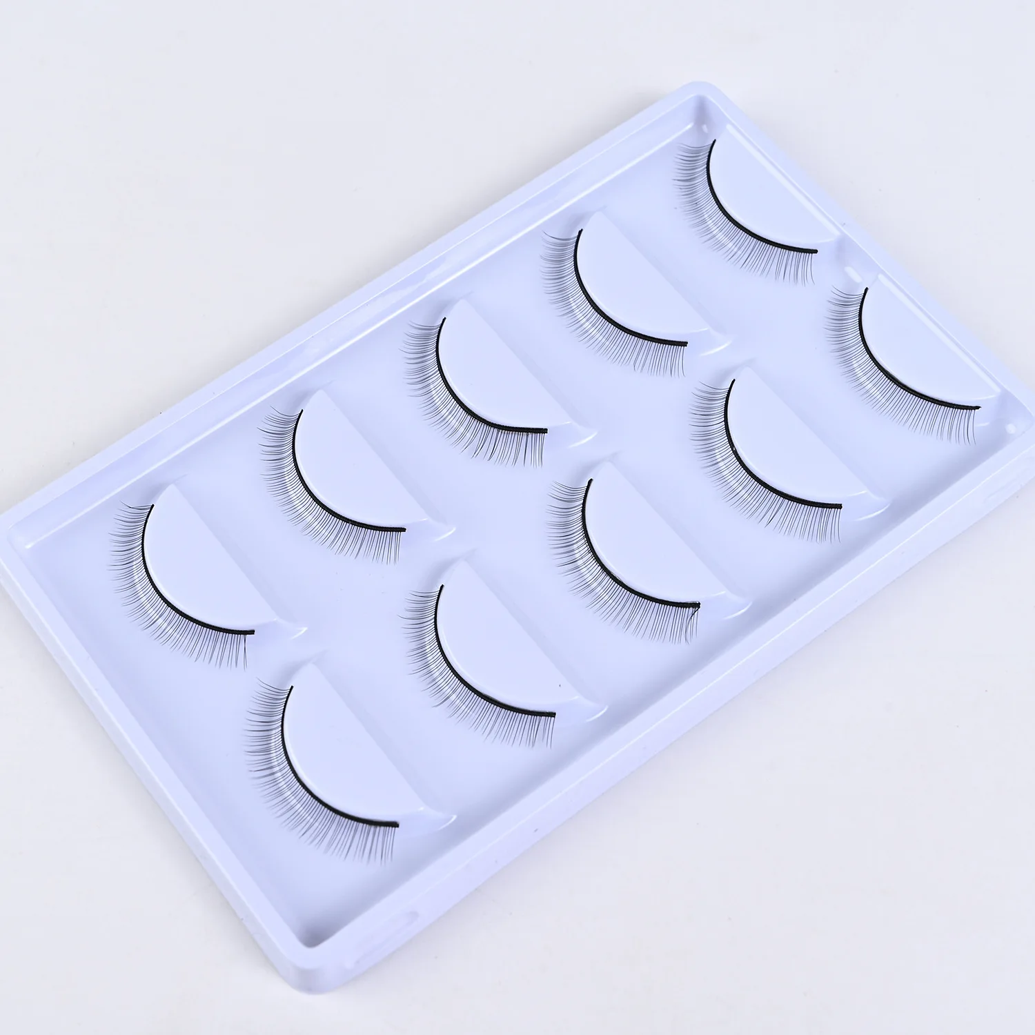 50Pairs/10box Fake Eyelashes For Salon School Learning Graft Eyelash Natural Soft Beauty Makeup Tools Wholesale
50Pairs/10box Fake Eyelashes For Salon School Learning Graft Eyelash Natural Soft Beauty Makeup Tools Wholesale