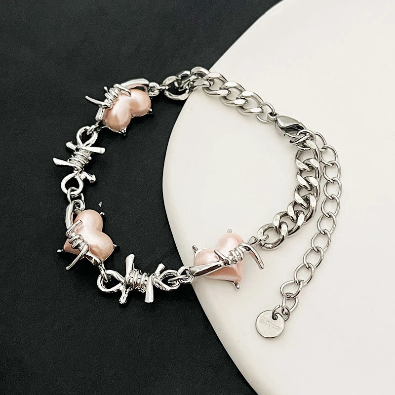New Pink Love Thorn Bracelet Women's Punk Vintage Diamond Inlaid Baroque Ins Sweet Cool Spicy Girl Y2K Handwear Trend
New Pink Love Thorn Bracelet Women's Punk Vintage Diamond Inlaid Baroque Ins Sweet Cool Spicy Girl Y2K Handwear Trend