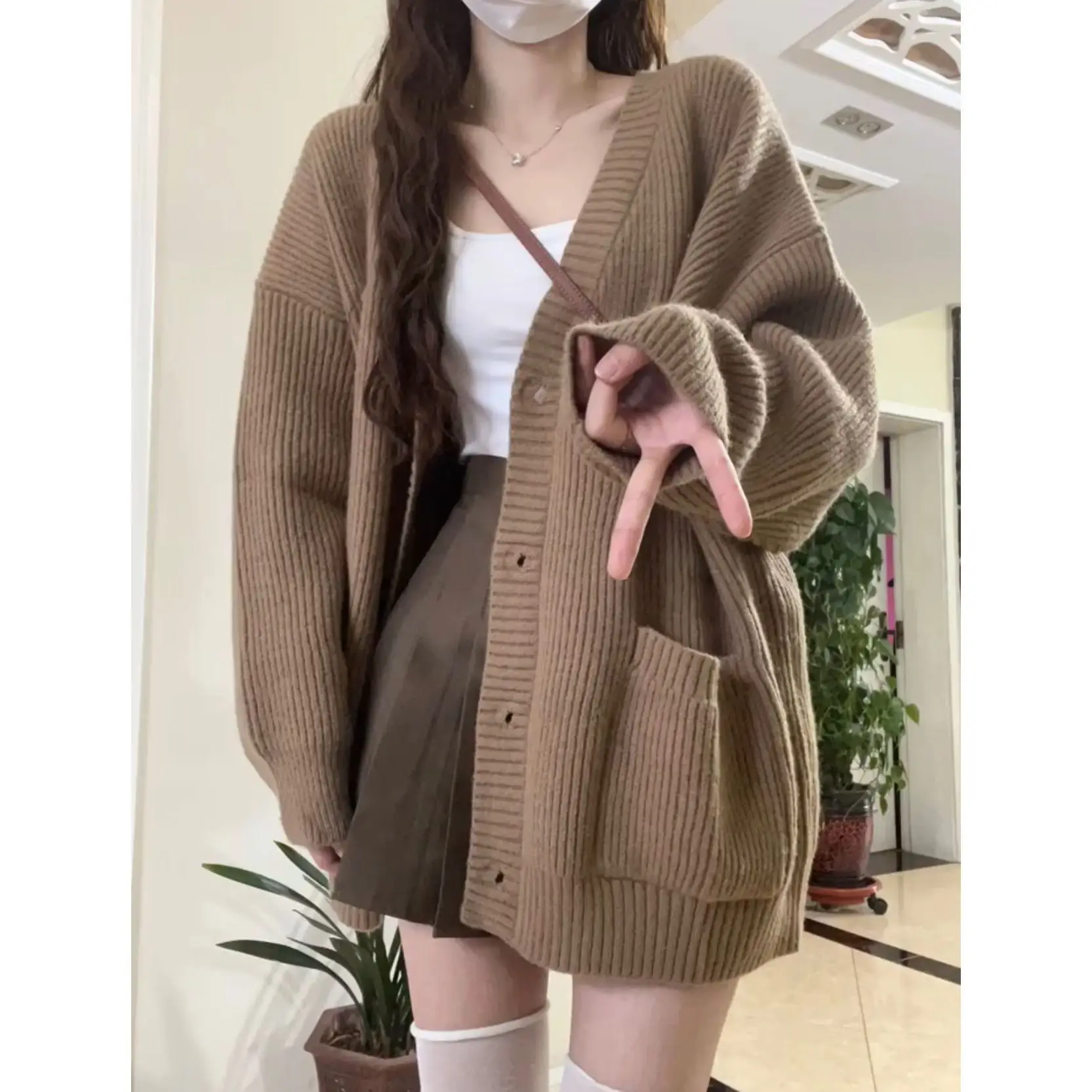 Women New 2023 Sweater Cardigan Slouchy V-neck Single-breasted Spring and Autumn Korean Version Loose Knit Top
Women New 2023 Sweater Cardigan Slouchy V-neck Single-breasted Spring and Autumn Korean Version Loose Knit Top
