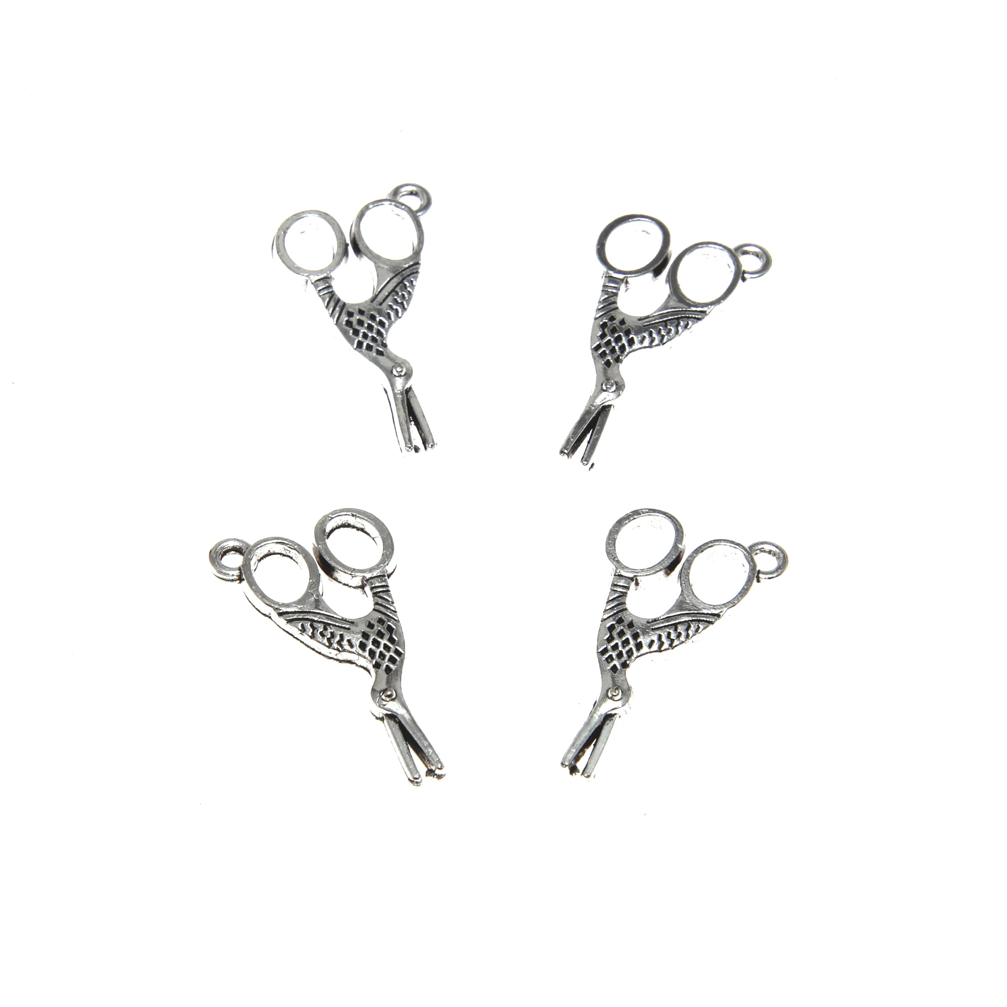 20pieces/lot scissors charm Antique Tibetan silver tone scissor Charm pendant DIY jewelry 27x14mm
20pieces/lot scissors charm Antique Tibetan silver tone scissor Charm pendant DIY jewelry 27x14mm