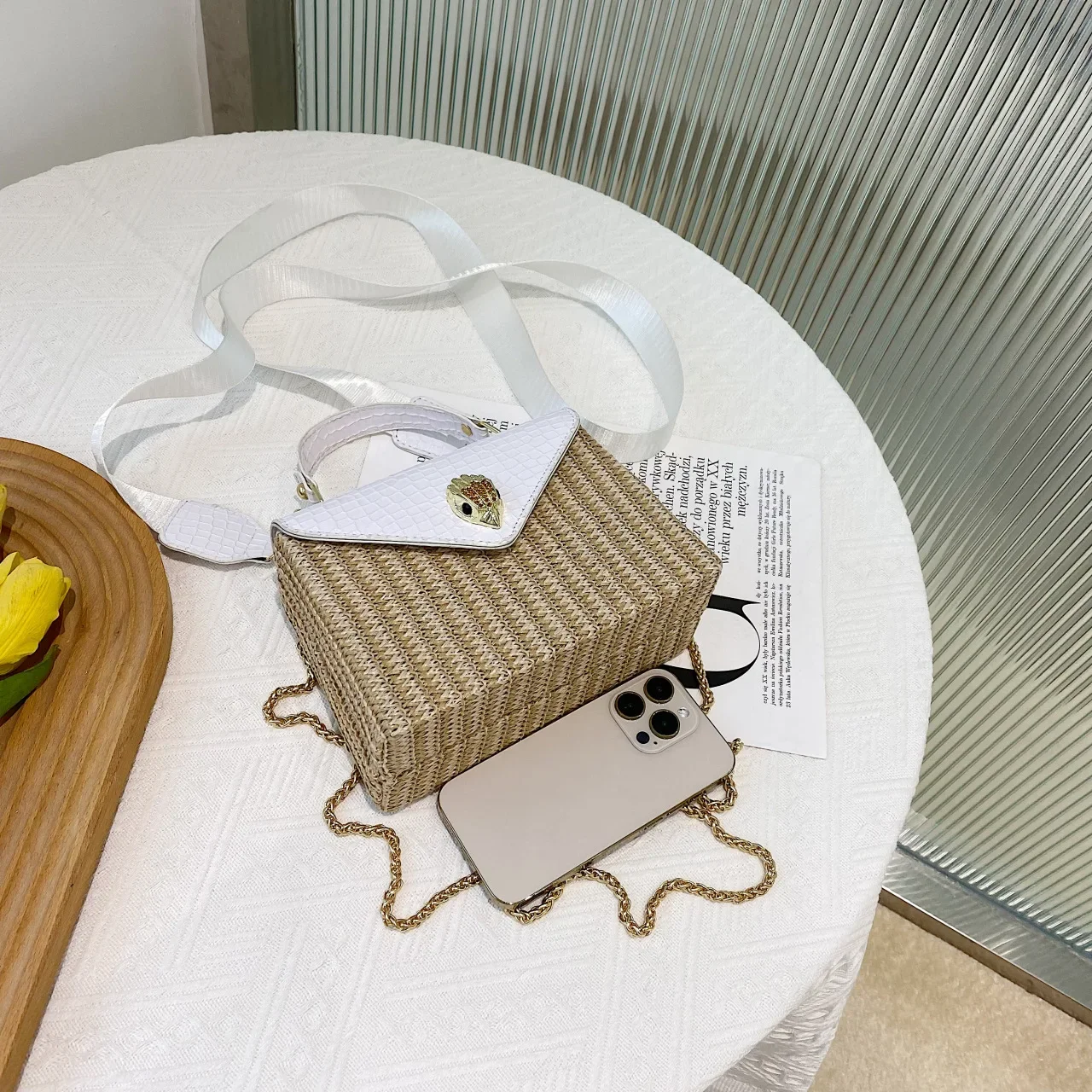 Kurt Geiger Grass Woven Box Bag Spring 2024 New Fashionable Trendy Small Square Single Shoulder Crossbody Designer Bag for Women
Kurt Geiger Grass Woven Box Bag Spring 2024 New Fashionable Trendy Small Square Single Shoulder Crossbody Designer Bag for Women