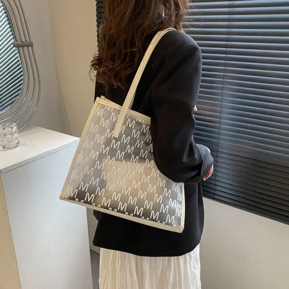 Letter Pattern Fashion Handbag High Quality Large Capacity Casual Style Messenger Bag Attractive Crossbody Purse
Letter Pattern Fashion Handbag High Quality Large Capacity Casual Style Messenger Bag Attractive Crossbody Purse
