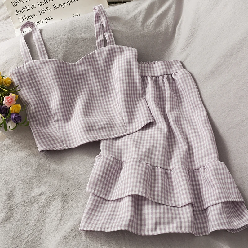 HELIAR Женский комплект из двух предметов, эластичный укороченный топ на тонких бретельках и юбка с воланами, милые наряды, клетчатые комплекты для женщин, лето 2023 
HELIAR Женский комплект из двух предметов, эластичный укороченный топ на тонких бретельках и юбка с воланами, милые наряды, клетчатые комплекты для женщин, лето 2023