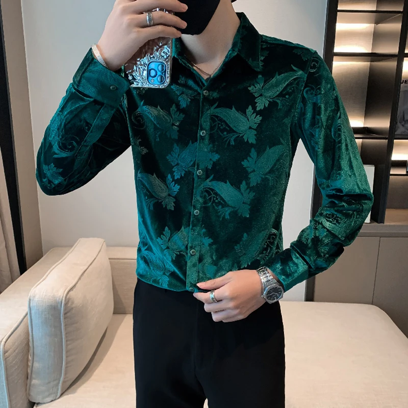 Blackish Green Vintage England Elegant Velvet Shirts For Mens Luxury Velour Wedding Party Dress Shirts Club Korea Fashion Shirts
Blackish Green Vintage England Elegant Velvet Shirts For Mens Luxury Velour Wedding Party Dress Shirts Club Korea Fashion Shirts