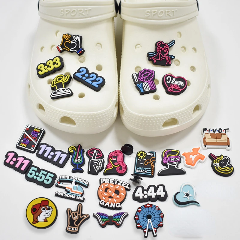 New Single Sale Fashion Neon Lamp Shoe Buckle Novelty Cute Shoe Charms Accessories Sandals Decorations Wholesale Available Gifts
New Single Sale Fashion Neon Lamp Shoe Buckle Novelty Cute Shoe Charms Accessories Sandals Decorations Wholesale Available Gifts