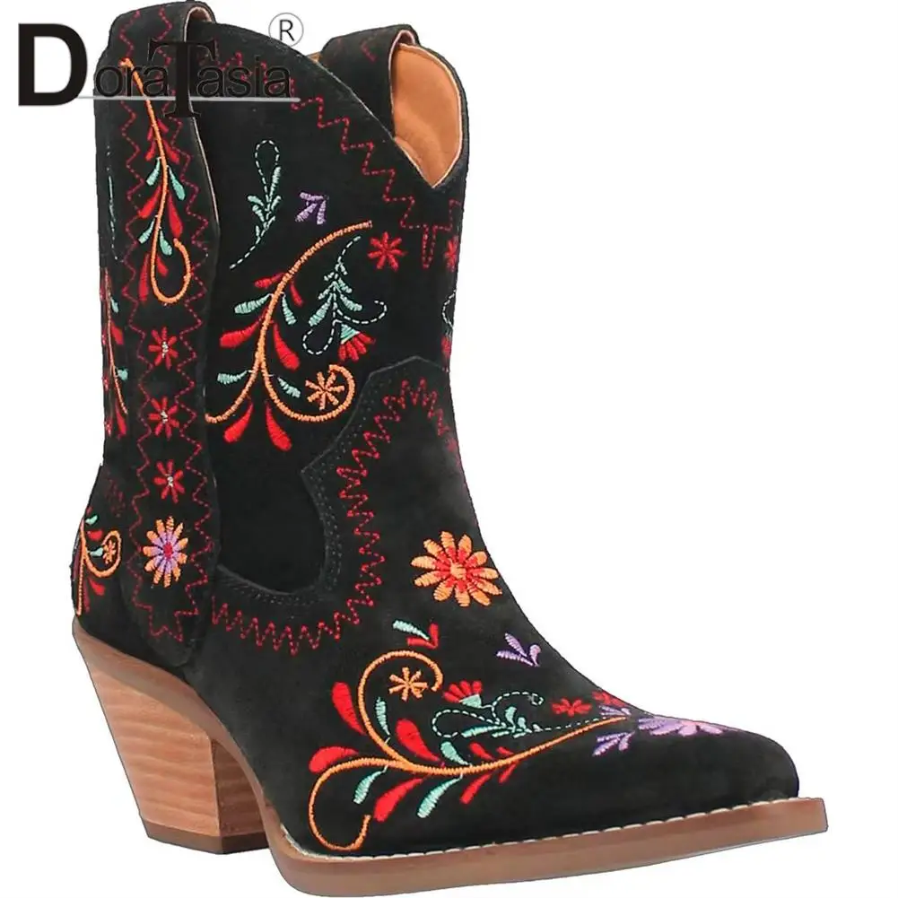 

Brand New Ladies Pointed Toe Ankle Cowboy Boots Cowgirl Fashion Embroider Flower Chunky High Heels women's Boots Casual Shoes