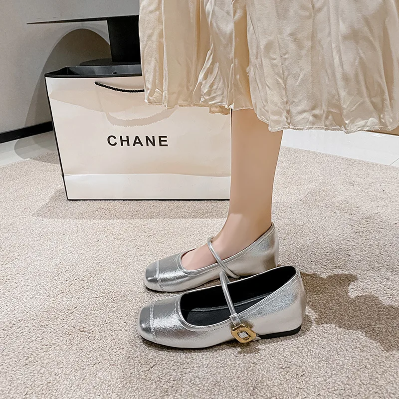 Туфли женские на плоской резиновой подошве, Классическая обувь из искусственной кожи, средний каблук, с пряжкой средней длины
Туфли женские на плоской резиновой подошве, Классическая обувь из искусственной кожи, средний каблук, с пряжкой средней длины