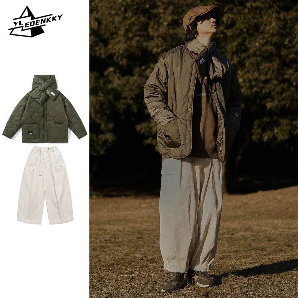 Retro Casual Set Men Hulugrid Quilted Warm Parka with Scarf+Multi-pocket Loose Wide-leg Corduroy Pants Winter Two-piece Suit New
Retro Casual Set Men Hulugrid Quilted Warm Parka with Scarf+Multi-pocket Loose Wide-leg Corduroy Pants Winter Two-piece Suit New