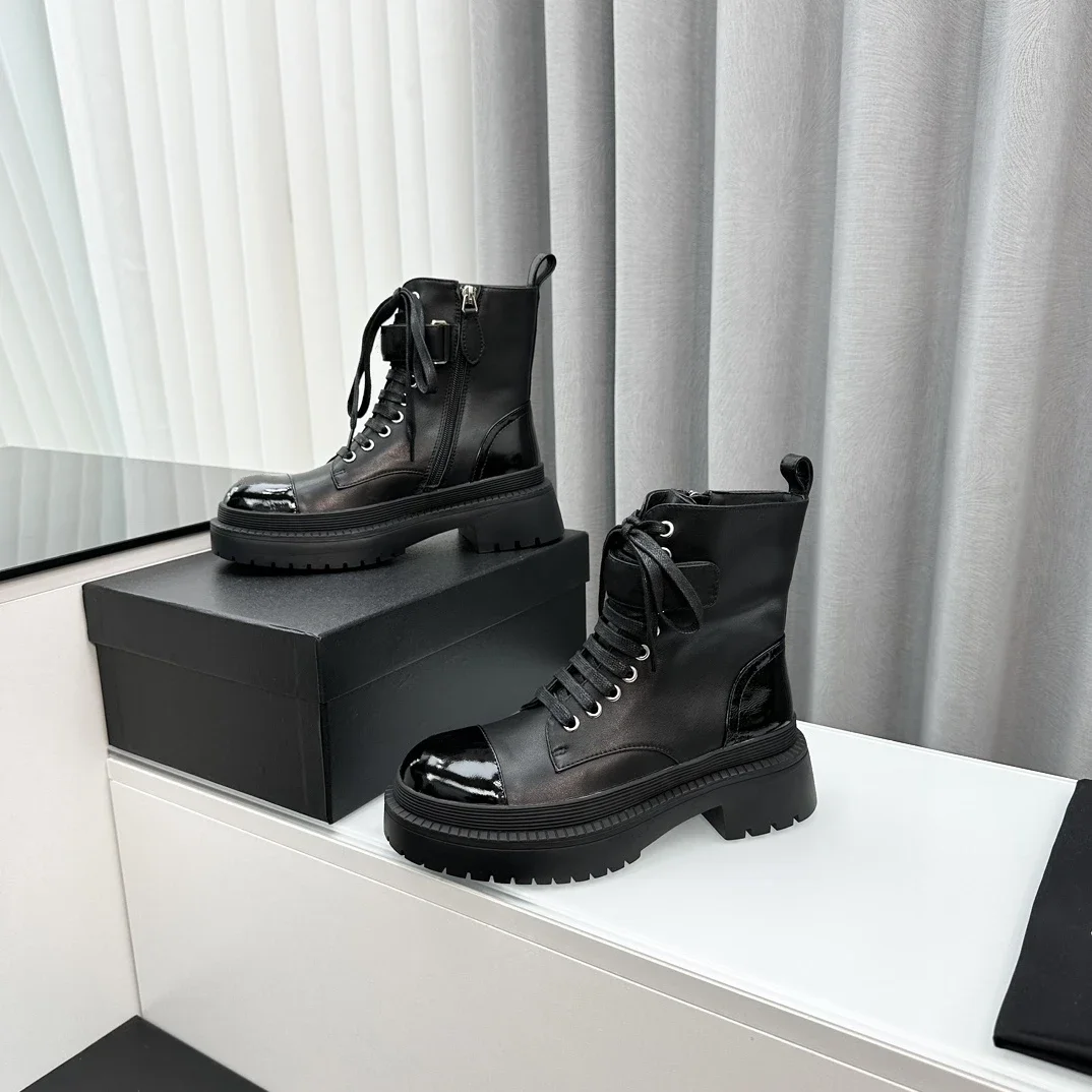 New Shoes For Women Size34-41 Genuine Leather Boots Med Heels Denim Patent Leather Ankle Boots Designer Shoes Zapatillas Mujer
New Shoes For Women Size34-41 Genuine Leather Boots Med Heels Denim Patent Leather Ankle Boots Designer Shoes Zapatillas Mujer