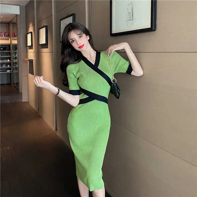 Summer New Fashion Striped Printing Knitted Mini Dress Women Retro O Neck Short Sleeve Elegant Bodycon Party A-line Dress Q616
Summer New Fashion Striped Printing Knitted Mini Dress Women Retro O Neck Short Sleeve Elegant Bodycon Party A-line Dress Q616