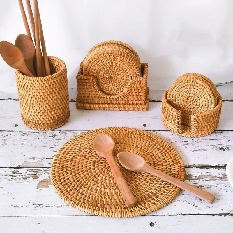 1PC Autumn Rattan Hand-Woven Coaster Dining Table Mat Bowl Mat Pot Mat Kettle Mat Insulation Pad Mon-Slip Mat Creative
1PC Autumn Rattan Hand-Woven Coaster Dining Table Mat Bowl Mat Pot Mat Kettle Mat Insulation Pad Mon-Slip Mat Creative