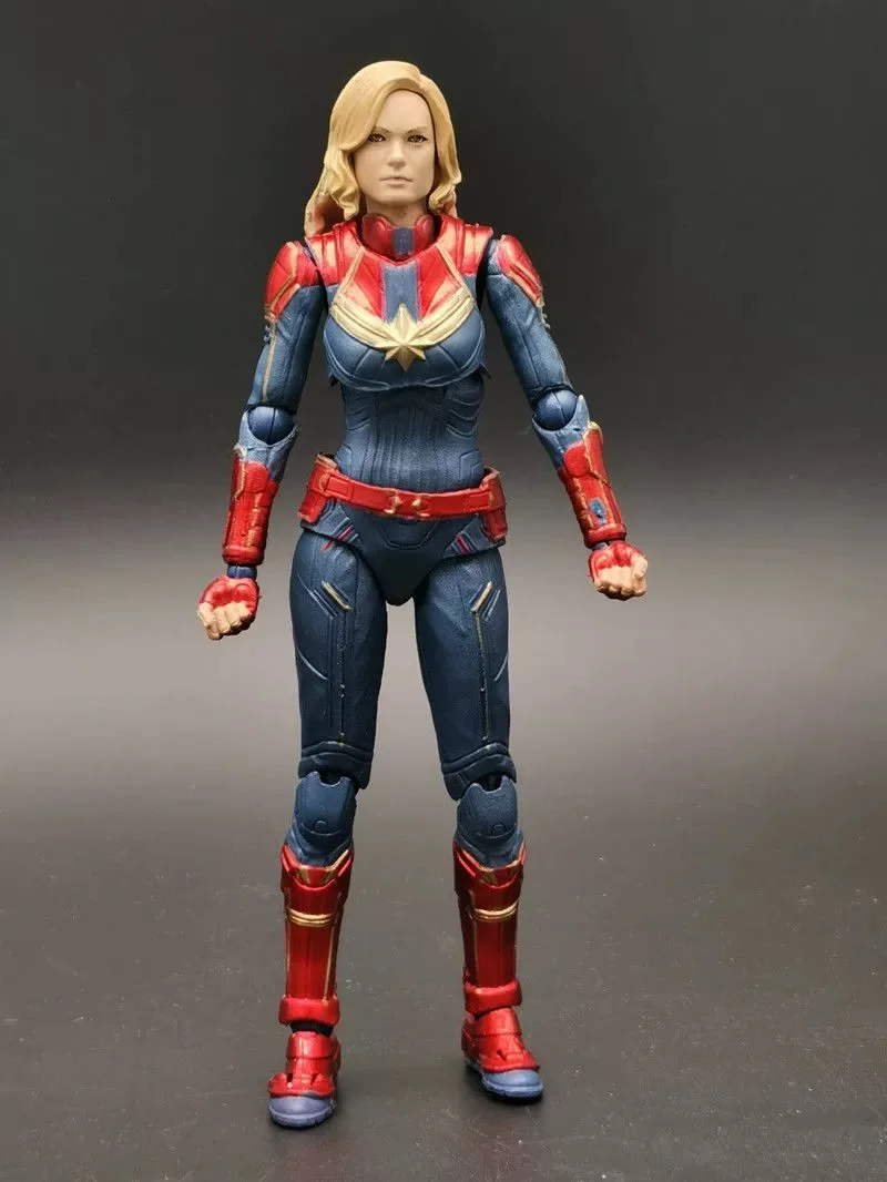 Экшн-фигурка Marvel серии супергероев, статуя капитана Marvel SHF 15 см, ПВХ модель куклы, настольные украшения, Суперженщины, игрушки для детей
Экшн-фигурка Marvel серии супергероев, статуя капитана Marvel SHF 15 см, ПВХ модель куклы, настольные украшения, Суперженщины, игрушки для детей