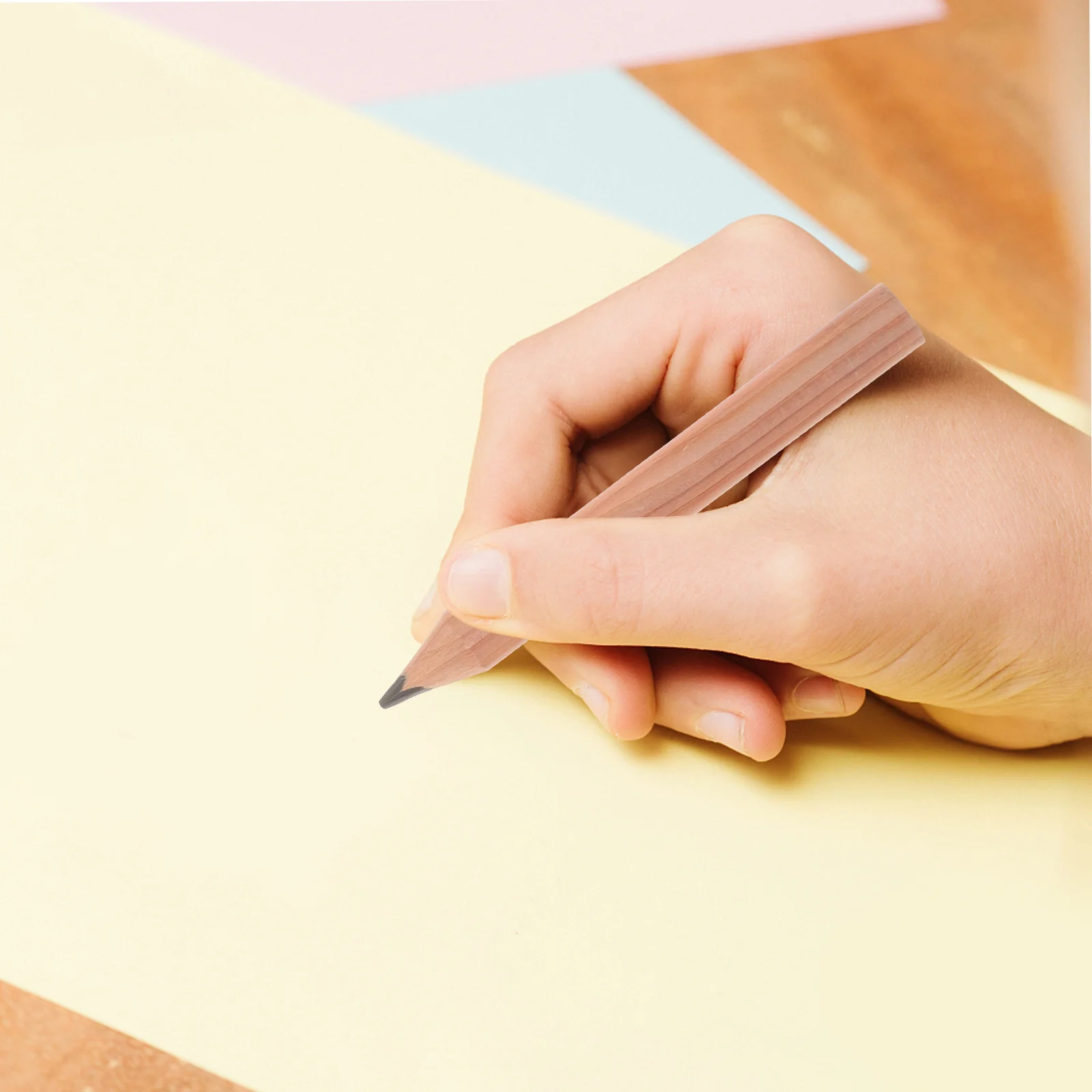 Short Pencil Thick Triangular Student Use Primary School Easy Grip Pencils for Kids Children Pine Wood Sketch Painting
Short Pencil Thick Triangular Student Use Primary School Easy Grip Pencils for Kids Children Pine Wood Sketch Painting