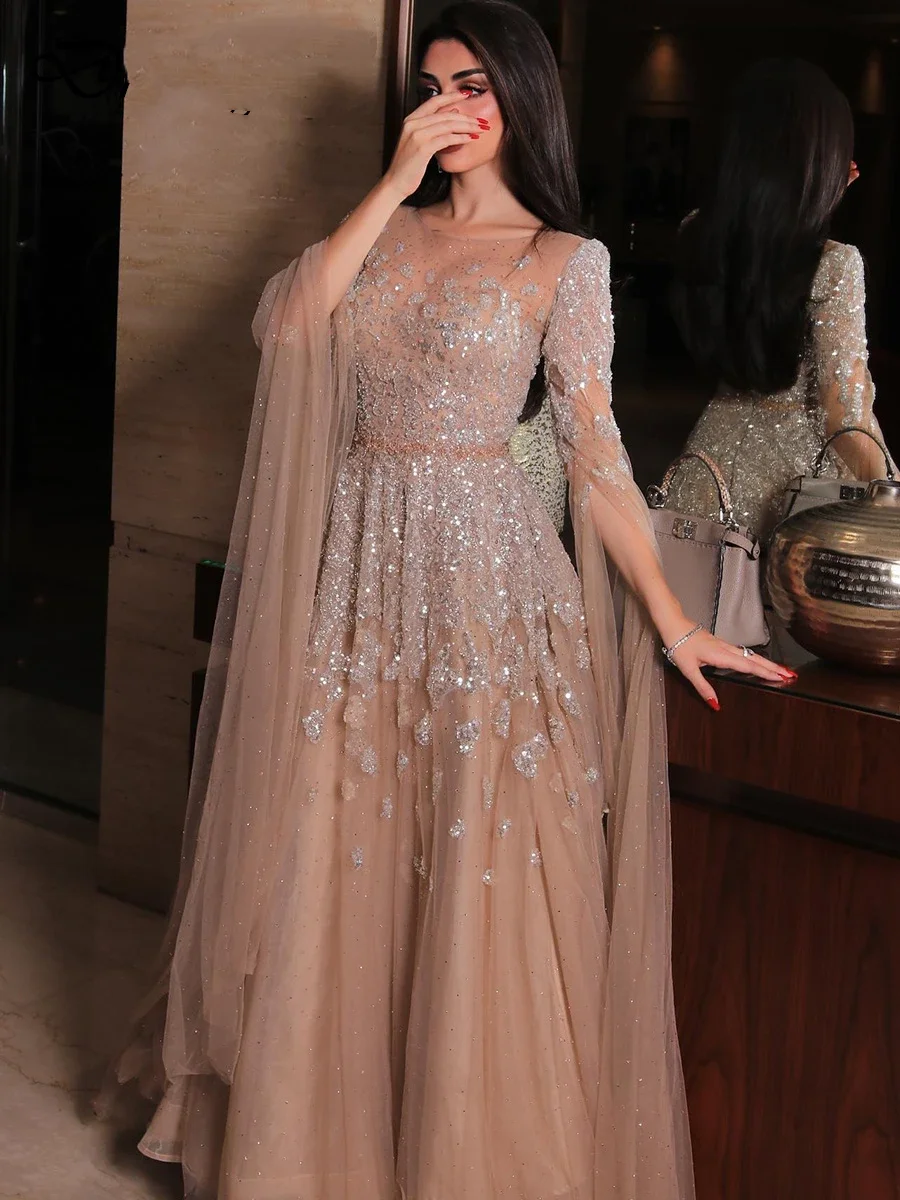 

Saudi Arabia Prom Dresses Champagne Beading Sequined Appliques Lace Dubai Evening Dresses Half Sleeve Ribbons Formal Party Gowns