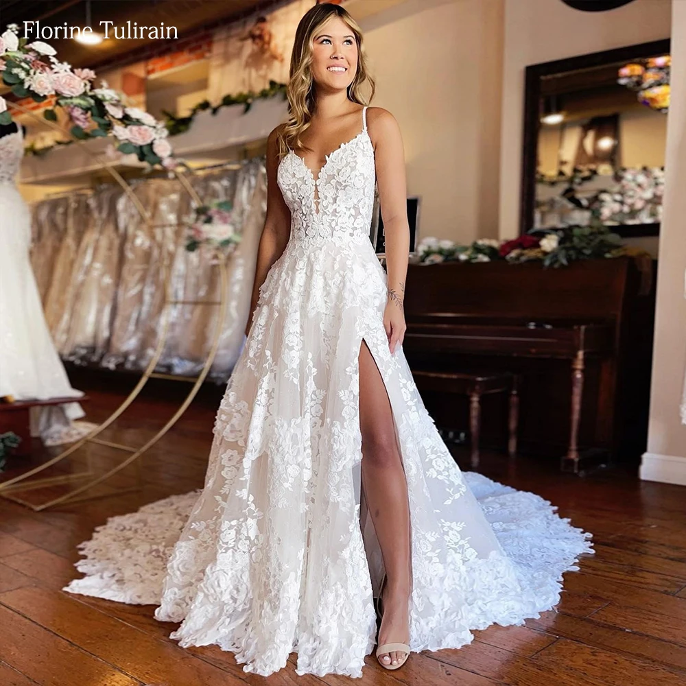 Bespoke V-neck A-line Wedding Dress with Spaghetti Straps Chapel Train Abito Da Sposa Completamente in Pizzo Macramè Backless
Bespoke V-neck A-line Wedding Dress with Spaghetti Straps Chapel Train Abito Da Sposa Completamente in Pizzo Macramè Backless