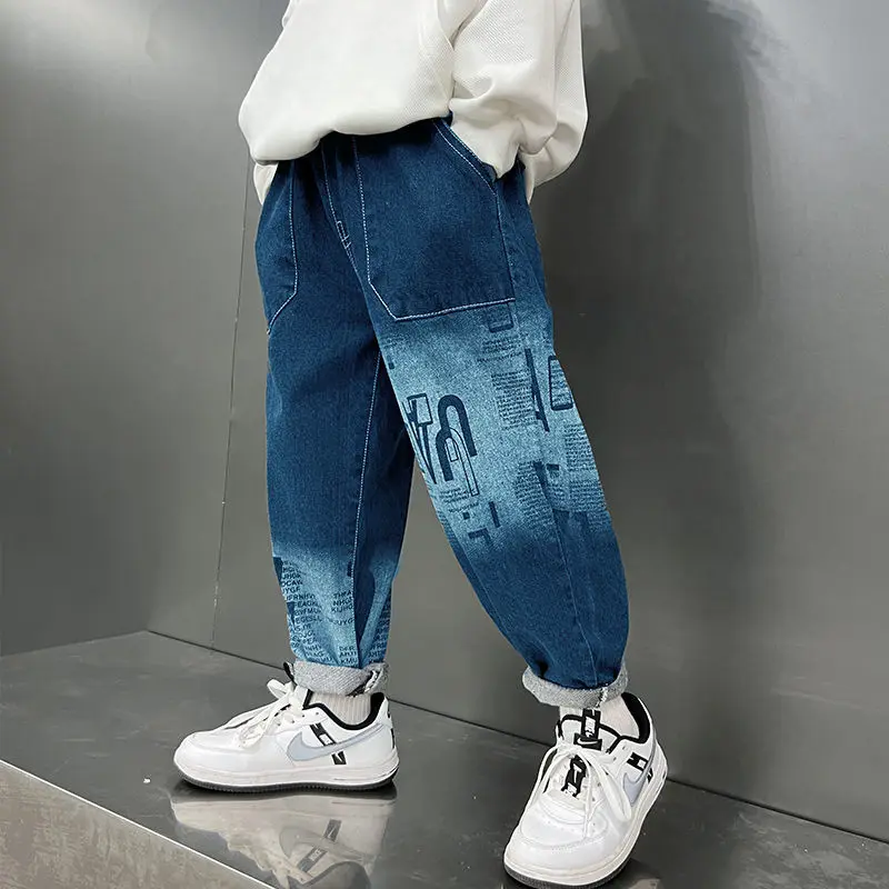 New Fashion Autumn Boys Casual Jeans Trousers Child Boy Casual Pants Letters Print Trend Loose Streetwear Elastic Waist Clothing
New Fashion Autumn Boys Casual Jeans Trousers Child Boy Casual Pants Letters Print Trend Loose Streetwear Elastic Waist Clothing