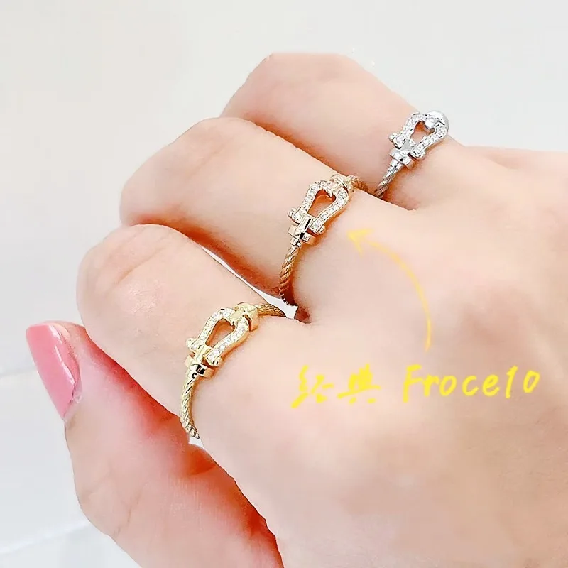 European and American Fashion Simple Button Hand Decoration Micro-inlaid Zircon Bracelet Ring Two-piece Rings Unique
European and American Fashion Simple Button Hand Decoration Micro-inlaid Zircon Bracelet Ring Two-piece Rings Unique