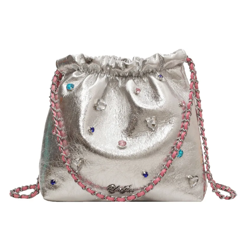 Soft Silver Pu Leather Pleated Bucket Bag for Women Fashion Rhinestone Design Female Chain Shoulder Bag 2023 Trend Crossbody Bag
Soft Silver Pu Leather Pleated Bucket Bag for Women Fashion Rhinestone Design Female Chain Shoulder Bag 2023 Trend Crossbody Bag