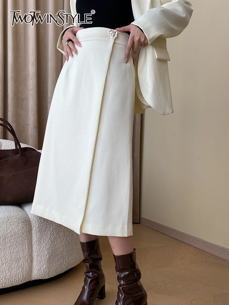 TWOTWINSTYLE Solid Minimalist Skirts For Women High Waist Patchwork Button Tunic Temperament Slimming Skirt Female Fashion Style
TWOTWINSTYLE Solid Minimalist Skirts For Women High Waist Patchwork Button Tunic Temperament Slimming Skirt Female Fashion Style
