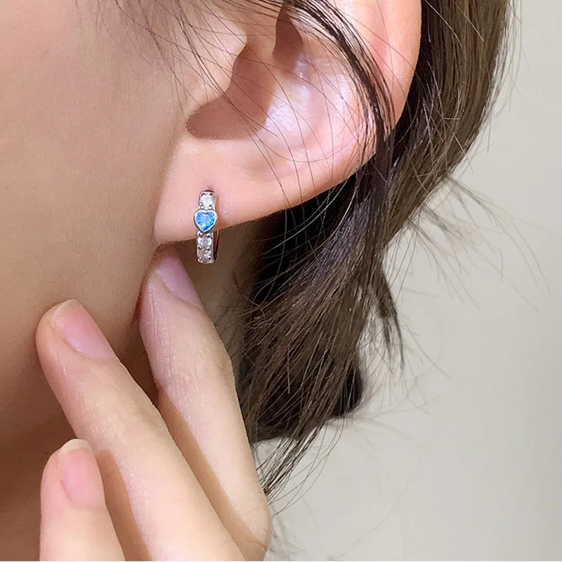 PANJBJ 925 Sterling Silver Blue Zircon Love Heart Earring for Women Shiny Black Cute Fashion Jewelry Gift Dropshipping
PANJBJ 925 Sterling Silver Blue Zircon Love Heart Earring for Women Shiny Black Cute Fashion Jewelry Gift Dropshipping