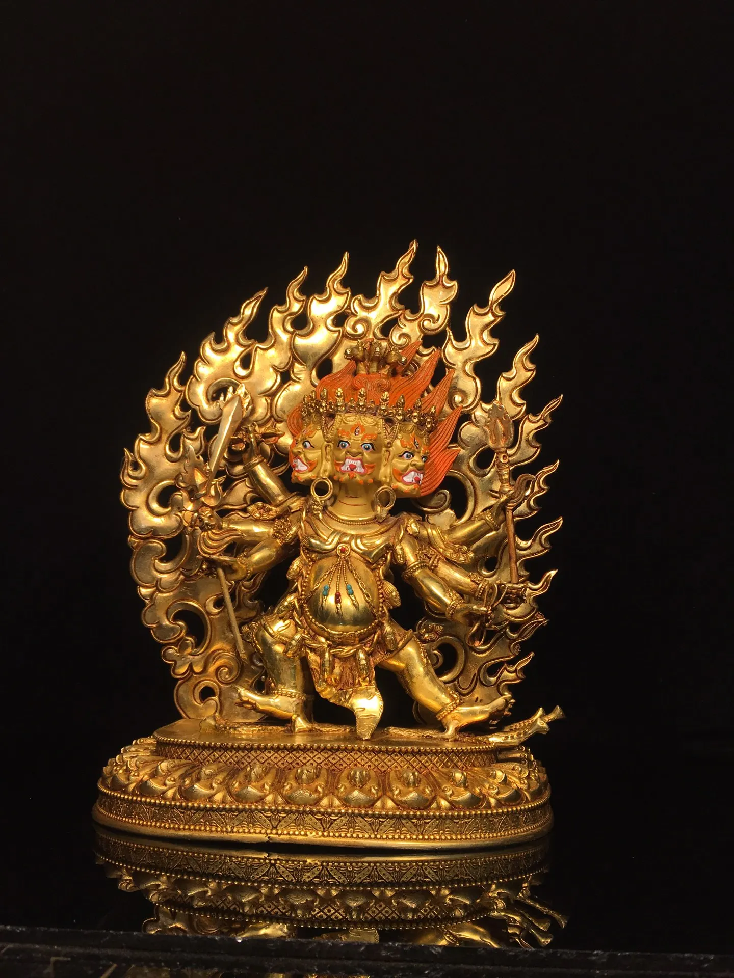 13"Tibetan Temple Collection Old Bronze Gilding Face Painting Mosaic Gem Hayagriva Buddha Backlight Lotus Terrace Worship Hall
13"Tibetan Temple Collection Old Bronze Gilding Face Painting Mosaic Gem Hayagriva Buddha Backlight Lotus Terrace Worship Hall