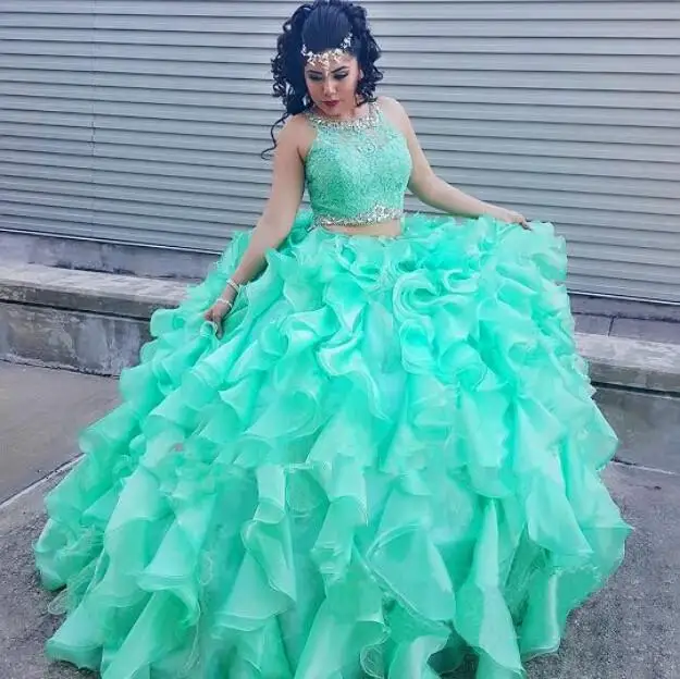 ANGELSBRIDEP Two Pieces Green Quinceanera Dress Sexy Zipper Crystal Beading Lace Floor Length Dresses Plus Vestidos De 15 Anos 
ANGELSBRIDEP Two Pieces Green Quinceanera Dress Sexy Zipper Crystal Beading Lace Floor Length Dresses Plus Vestidos De 15 Anos