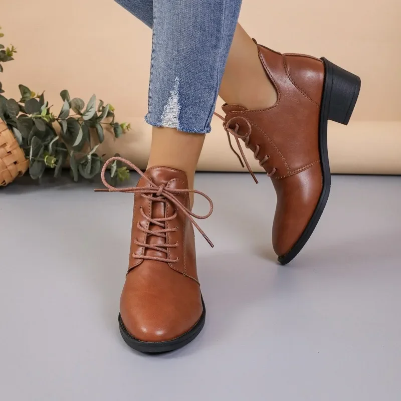 Лидер продаж 2023, женская обувь, женские ботинки с перекрестной шнуровкой, модные однотонные повседневные ботинки, женские новые ботильоны с острым носком, женские Ботинки на каблуке
Лидер продаж 2023, женская обувь, женские ботинки с перекрестной шнуровкой, модные однотонные повседневные ботинки, женские новые ботильоны с острым носком, женские Ботинки на каблуке
