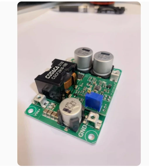DC-DC бустерный модуль 12V 24V 48V регулируемая Высокая мощность 5-32V/18A выход 12-52V
DC-DC бустерный модуль 12V 24V 48V регулируемая Высокая мощность 5-32V/18A выход 12-52V