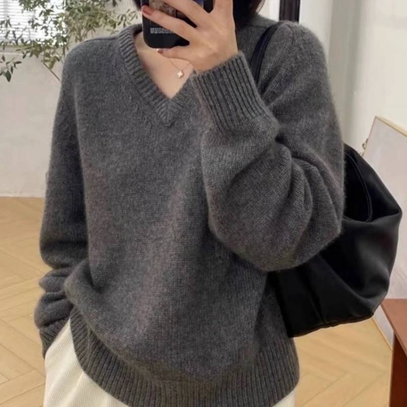 Autumn and Winter Korean Edition Wool Sweater V-neck Versatile Sweater Pullover Thick Knit Loose Long Sleeve Underlay Top
Autumn and Winter Korean Edition Wool Sweater V-neck Versatile Sweater Pullover Thick Knit Loose Long Sleeve Underlay Top
