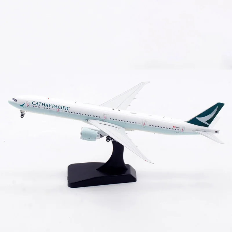 Diecast 1:400 Scale Cathay Pacific B777-300ER B-KPA Alloy Aircraft Model Collection Souvenir Display Ornaments
Diecast 1:400 Scale Cathay Pacific B777-300ER B-KPA Alloy Aircraft Model Collection Souvenir Display Ornaments