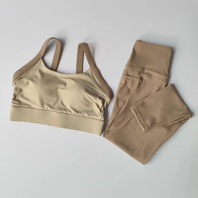 Color blocked sports bra set: Cross back integrated collection with double breast, shock-absorbing, quick drying, high waist and Color blocked sports bra set: Cross back integrated collection with double breast, shock-absorbing, quick drying, high waist and