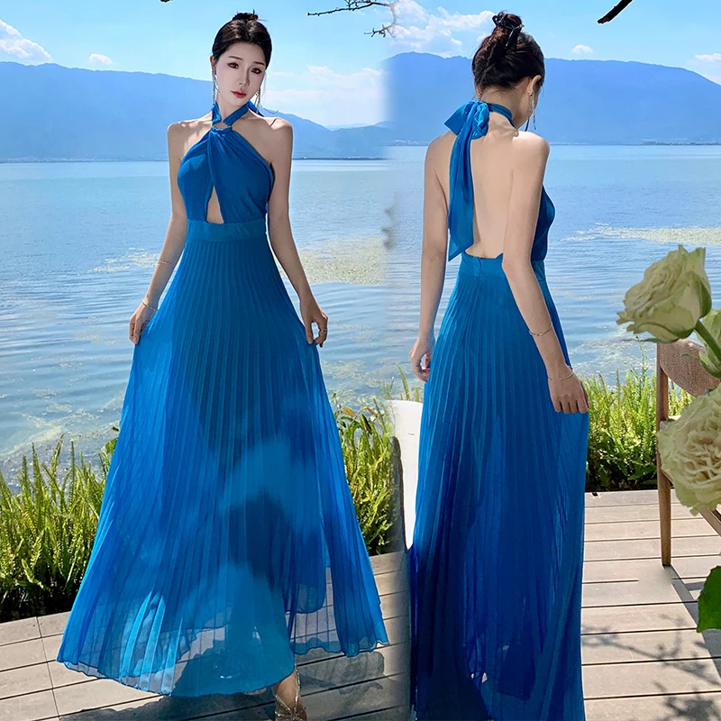 2024 New Summer Blue Sexy Hollow Out Vacation Backless Halter Bandage Pleated Dress Women Sleeveless Slim Club Party Dress Trend
2024 New Summer Blue Sexy Hollow Out Vacation Backless Halter Bandage Pleated Dress Women Sleeveless Slim Club Party Dress Trend
