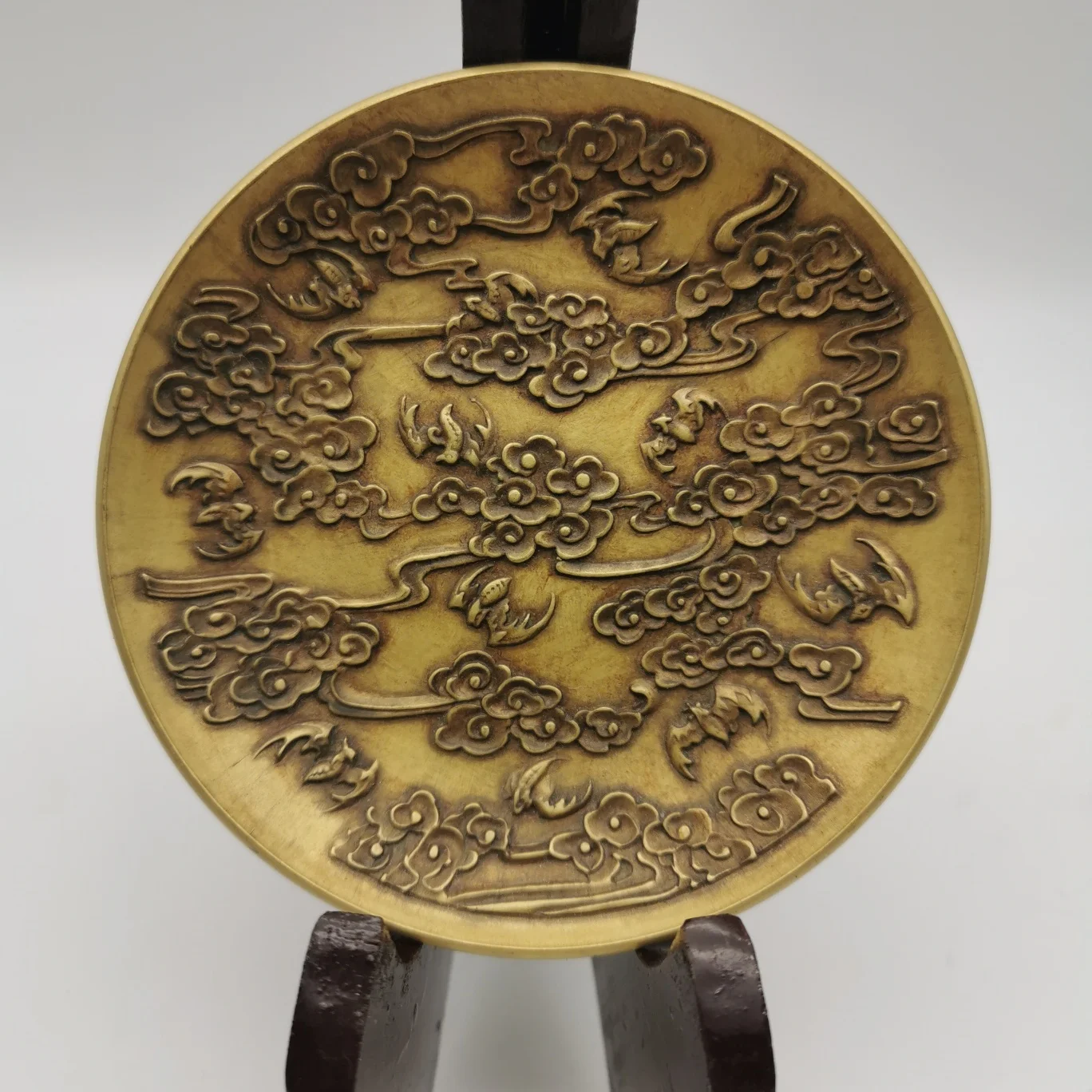 Free Delivery China Elaboration Brass Carving Propitious Disc Metal Crafts Home Decoration
Free Delivery China Elaboration Brass Carving Propitious Disc Metal Crafts Home Decoration