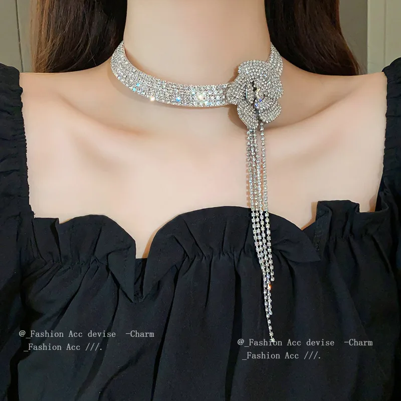 

Women's Gorgeous Charm Cubic Zirconia Neck Chain Romantic Trendy Flower Necklaces Classic Vintage Multilayered Chains Necklace