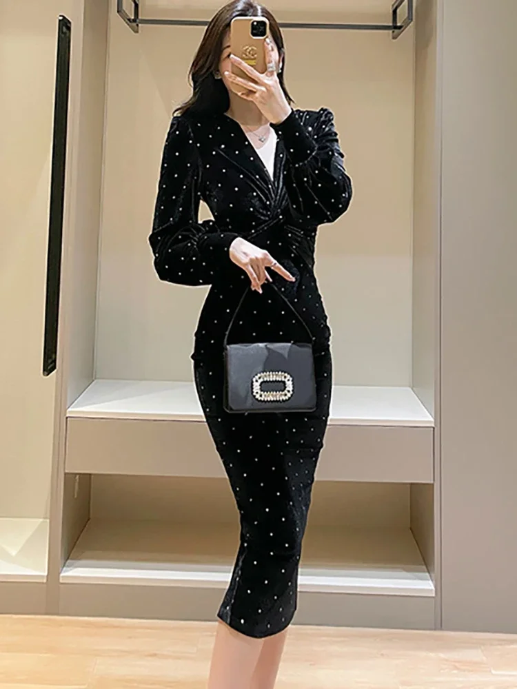 Hepburn Black Velvet Polka Dot Bodycon Women's Long Dress Autumn Winter Luxury Party Vestidos 2023 Korean Elegant Evening Dress
Hepburn Black Velvet Polka Dot Bodycon Women's Long Dress Autumn Winter Luxury Party Vestidos 2023 Korean Elegant Evening Dress