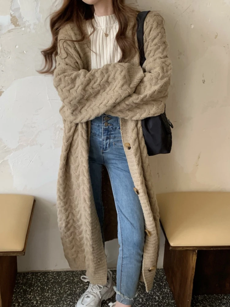 Oversized Cardigan 2023 Autumn Winter Loose Fitting and Thickened Cardigan Jacket Single Breasted Medium Length Sweater Jacket
Oversized Cardigan 2023 Autumn Winter Loose Fitting and Thickened Cardigan Jacket Single Breasted Medium Length Sweater Jacket