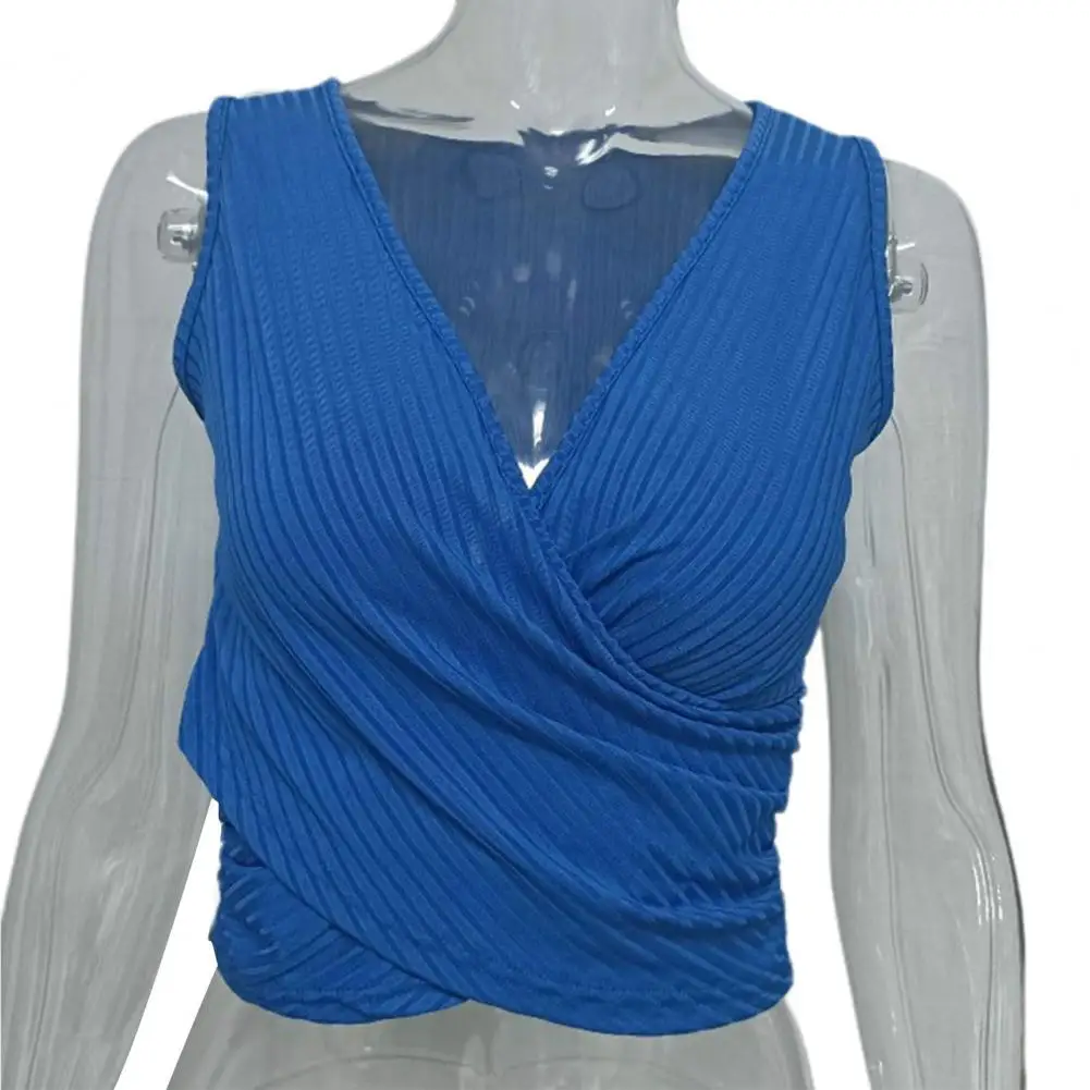 Pure Color Sleeveless Top Stylish Women's V-neck Sleeveless Cropped Tops Vest for Streetwear Fashion Slim Fit Solid Color for A
Pure Color Sleeveless Top Stylish Women's V-neck Sleeveless Cropped Tops Vest for Streetwear Fashion Slim Fit Solid Color for A