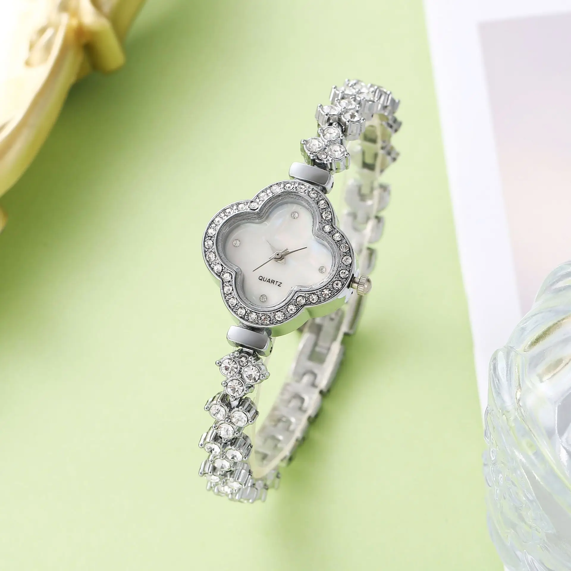 Watch Bracelet For Women Fashion Casual Watches Bracelet Simple Ladies' Quartz Clock Dress Wristwatches For Women Girl Gifts New
Watch Bracelet For Women Fashion Casual Watches Bracelet Simple Ladies' Quartz Clock Dress Wristwatches For Women Girl Gifts New