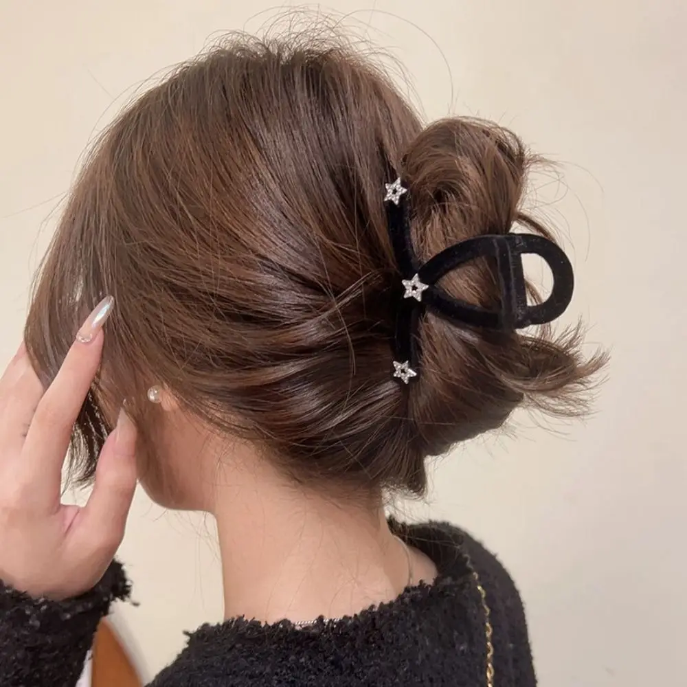 Flocking Star Hair Claw Clip New Headdress Hair Accessories Shark Clip Hair Catch Clip Autumn and Winter
Flocking Star Hair Claw Clip New Headdress Hair Accessories Shark Clip Hair Catch Clip Autumn and Winter