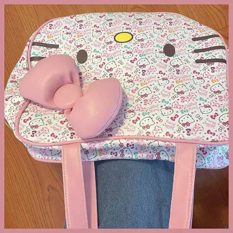Anime New Sanrio Hello Kitty Comic Crossbody Bag with Large Capacity Floral Bow Single Shoulder Bag for Spring Girl Toy Gift
Anime New Sanrio Hello Kitty Comic Crossbody Bag with Large Capacity Floral Bow Single Shoulder Bag for Spring Girl Toy Gift