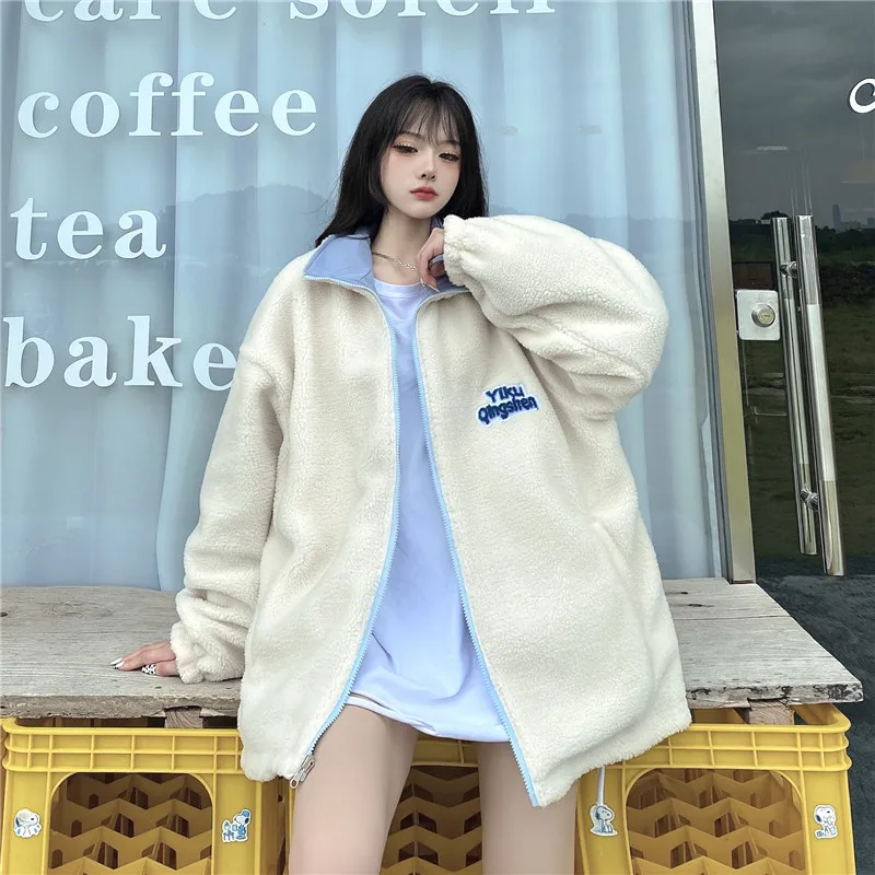 Cashmere Sweater Women'S Zipper Sweatshirt Winter Letter Wool Long Sleeve High Neck Cardigan Plush Thickened Coat 2022 New Free
Cashmere Sweater Women'S Zipper Sweatshirt Winter Letter Wool Long Sleeve High Neck Cardigan Plush Thickened Coat 2022 New Free