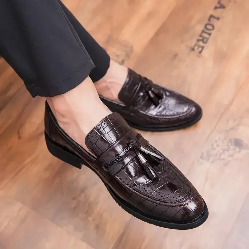 Men's Shoes Luxury Business Casual Black High Quality Italian Brand Fashion Classic Formal Work Shoes
Men's Shoes Luxury Business Casual Black High Quality Italian Brand Fashion Classic Formal Work Shoes