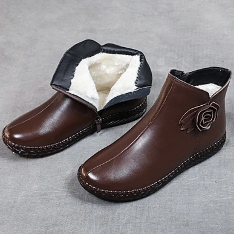 Женские ботильоны из натуральной кожи, на плоской подошве
Женские ботильоны из натуральной кожи, на плоской подошве