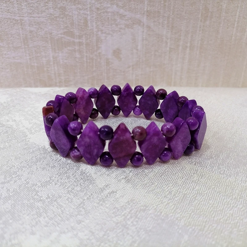 Natural Purple Chalcedony Hand Carved Diamond Bracelet Fashion Boutique Jewelry Men's and Women's Purple Agate Bracelet Gift 
Natural Purple Chalcedony Hand Carved Diamond Bracelet Fashion Boutique Jewelry Men's and Women's Purple Agate Bracelet Gift