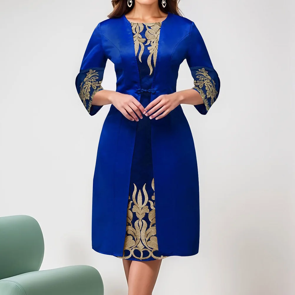 New Women 3/4 Sleeve Round Neck Waist Tie Lace Slim Fit Retro Printed Formal Dresses A-line Single Button Fashion Female Dress
New Women 3/4 Sleeve Round Neck Waist Tie Lace Slim Fit Retro Printed Formal Dresses A-line Single Button Fashion Female Dress