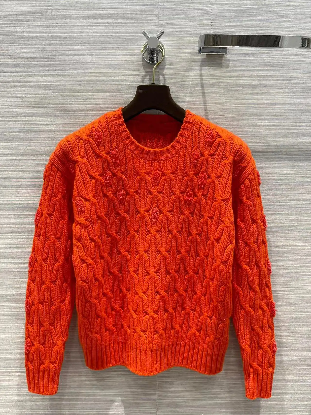 Fyion High Quality Runway Design Sweater Women 2022 Autumn Winter Knitted Jacquard Femme Pullover Cashmere Sweater
Fyion High Quality Runway Design Sweater Women 2022 Autumn Winter Knitted Jacquard Femme Pullover Cashmere Sweater