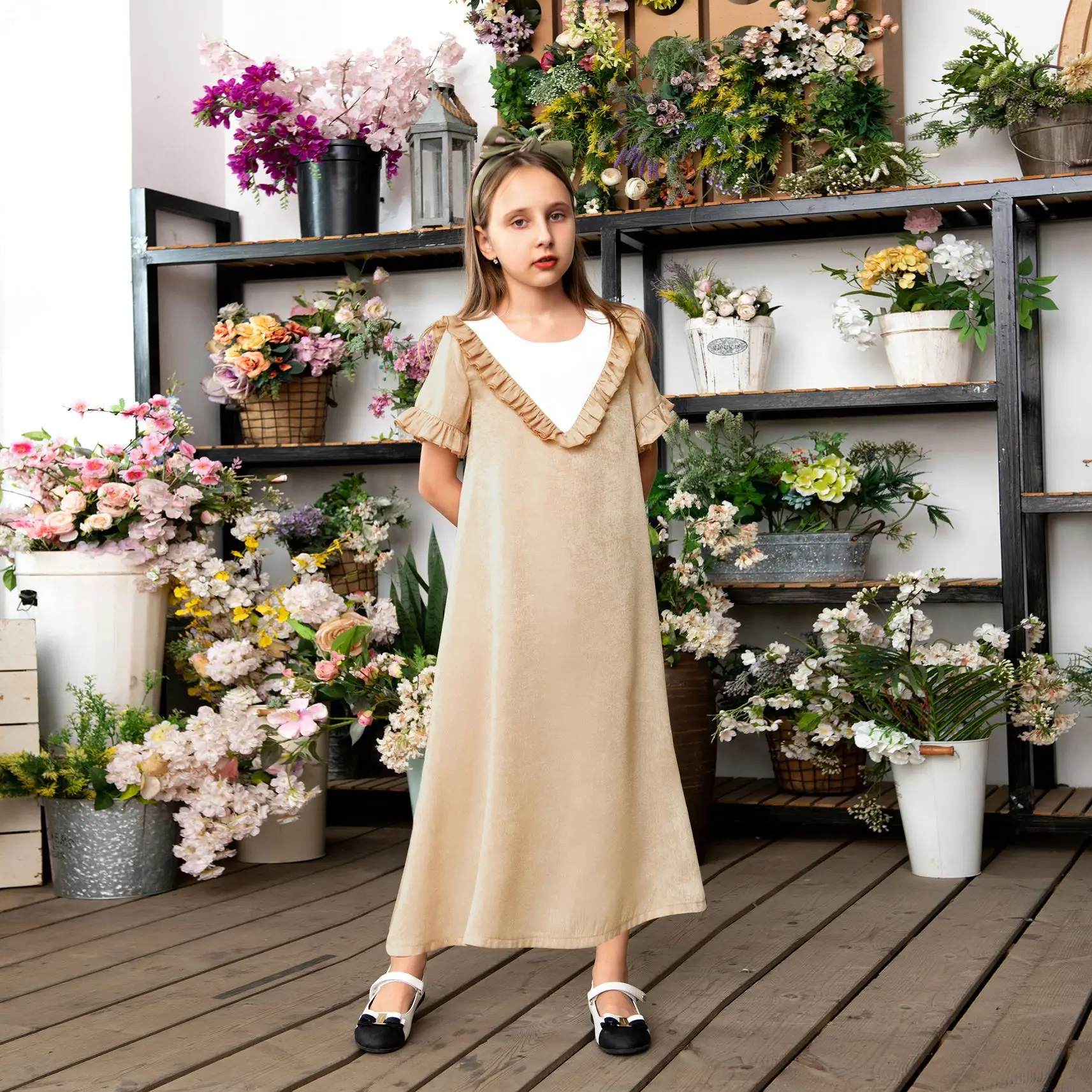 Islamic Girls Summer floral hem short sleeved Dubai Arab dress Abaya children's wear Dubai Abaya Muslim children's clothing
Islamic Girls Summer floral hem short sleeved Dubai Arab dress Abaya children's wear Dubai Abaya Muslim children's clothing