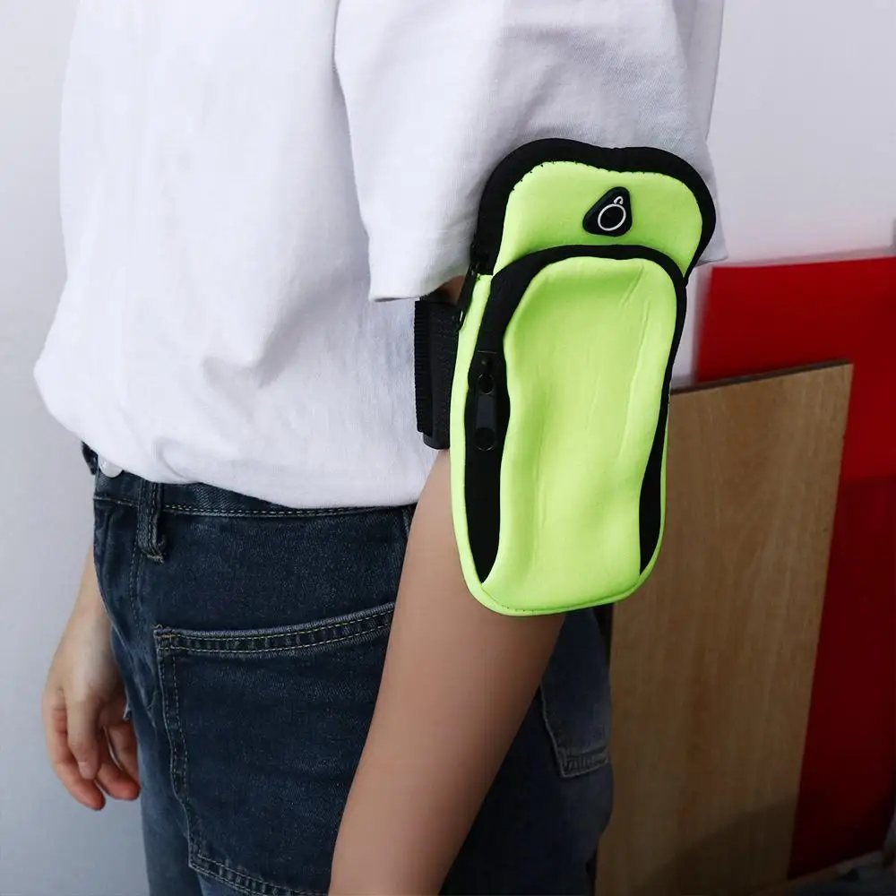 Mobile Arm Bag Running Arm Bag Adjustable Outdoor Sports Bag Arm Bag Wrist Bag Running Wallet Fitness Bag
Mobile Arm Bag Running Arm Bag Adjustable Outdoor Sports Bag Arm Bag Wrist Bag Running Wallet Fitness Bag